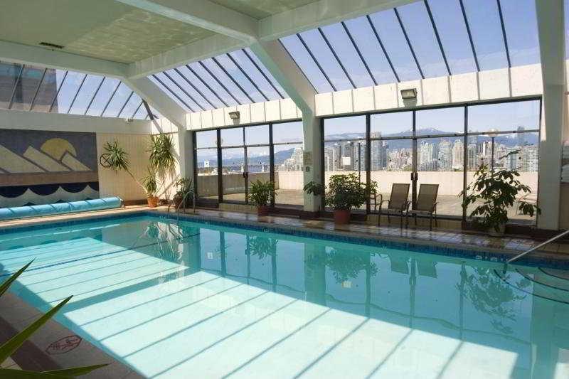 Holiday Inn Vancouver-Centre Broadway By Ihg Exterior foto