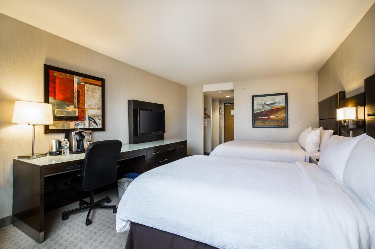 Holiday Inn Vancouver-Centre Broadway By Ihg Exterior foto