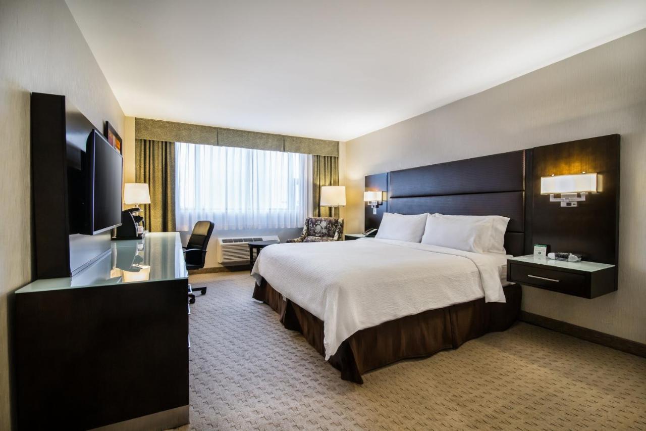 Holiday Inn Vancouver-Centre Broadway By Ihg Exterior foto