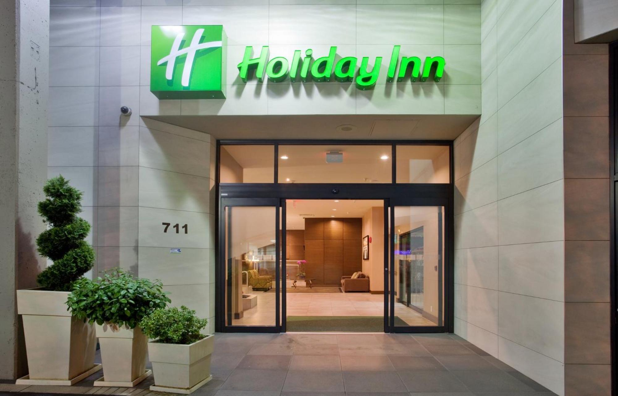 Holiday Inn Vancouver-Centre Broadway By Ihg Exterior foto